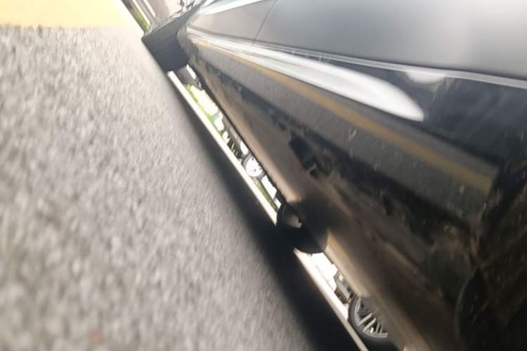 Used Geely Galaxy E8 2024 620 km All-Wheel-Drive Starship Performance Edition Left Side Sill