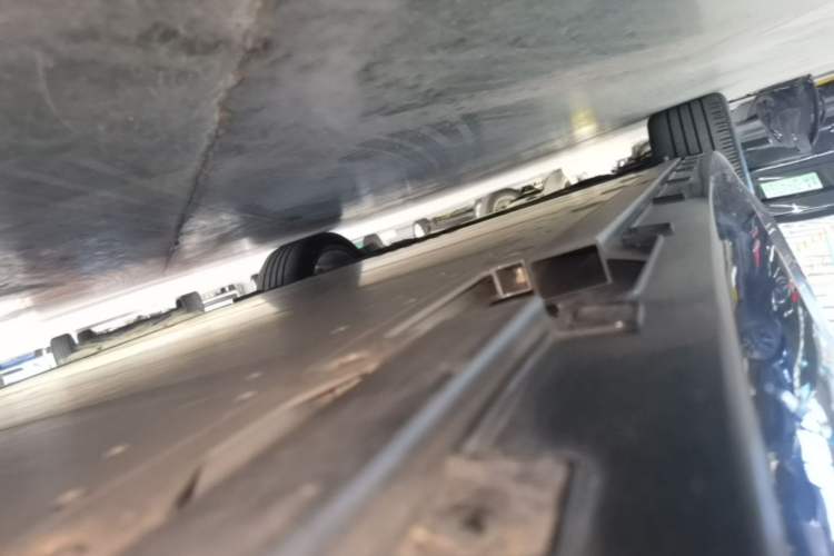 Used Geely Galaxy E8 2024 620 km All-Wheel-Drive Starship Performance Edition Left Side Sill