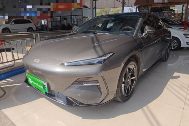 Used Geely Galaxy E8 2024 550 km Range Rear-Wheel-Drive PRO