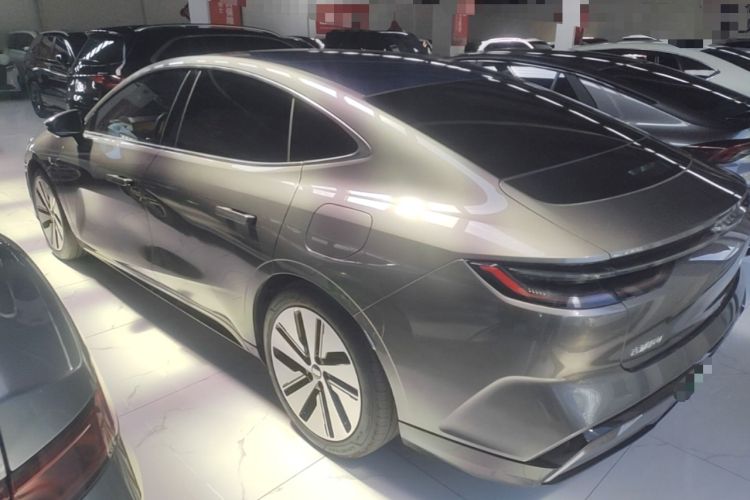 Used Geely Galaxy E8 2024 665 km Range Rear-Drive Starship Long-Range Version Rear Left 45 Deg