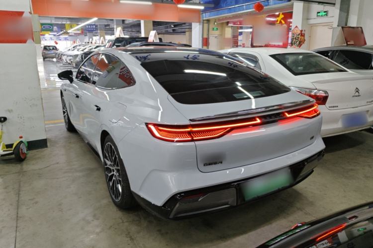 Used Geely Galaxy E8 2024 620 km All-Wheel-Drive Starship Performance Edition Rear Left 45 Deg