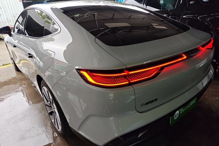 Used Geely Galaxy E8 2024 665 km Range Rear-Drive Starship Long-Range Version Rear Left 45 Deg