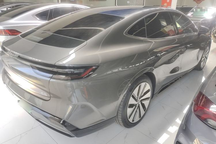 Used Geely Galaxy E8 2024 665 km Range Rear-Drive Starship Long-Range Version Rear Right 45 Deg