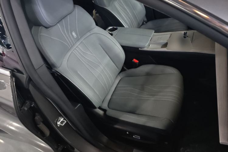Used Geely Galaxy E8 2024 550 km Range Rear-Drive MAX Right Front Seat