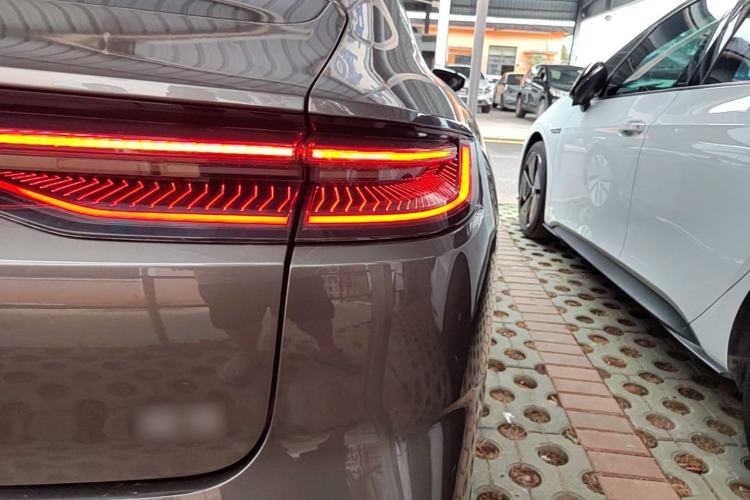 Used Geely Galaxy E8 2024 550 km Range Rear-Drive MAX Right Rear Taillight
