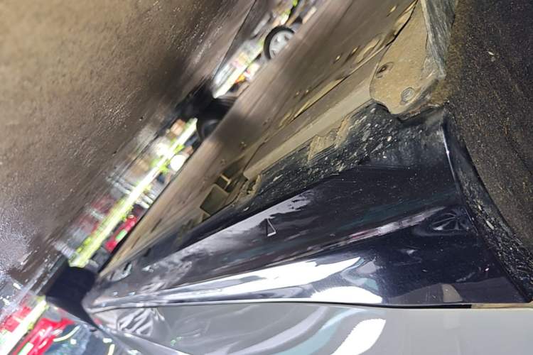 Used Geely Galaxy E8 2024 665 km Range Rear-Drive Starship Long-Range Version Right Side Sill