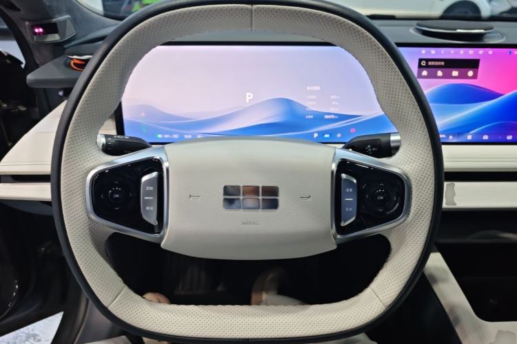 Used Geely Galaxy E8 2024 665 km Range Rear-Drive Starship Long-Range Version Steering Wheel