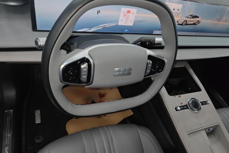 Used Geely Galaxy E8 2024 665 km Range Rear-Drive Starship Long-Range Version Steering Wheel