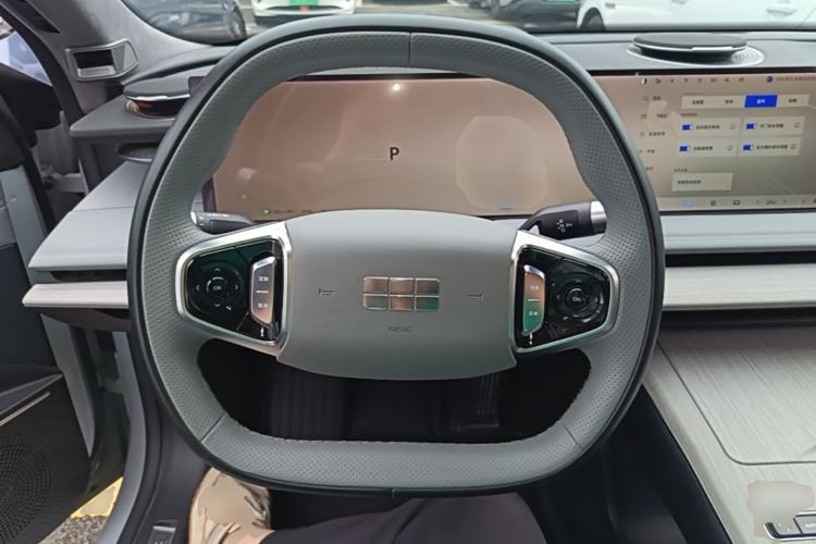 Used Geely Galaxy E8 2024 665 km Range Rear-Drive Starship Long-Range Version Steering Wheel