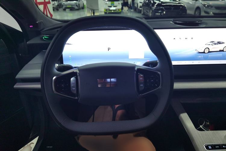 Used Geely Galaxy E8 2024 665 km Range Rear-Drive Starship Long-Range Version Steering Wheel