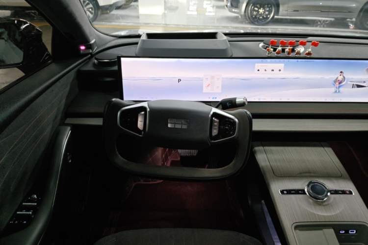 Used Geely Galaxy E8 2024 620 km All-Wheel-Drive Starship Performance Edition Steering Wheel