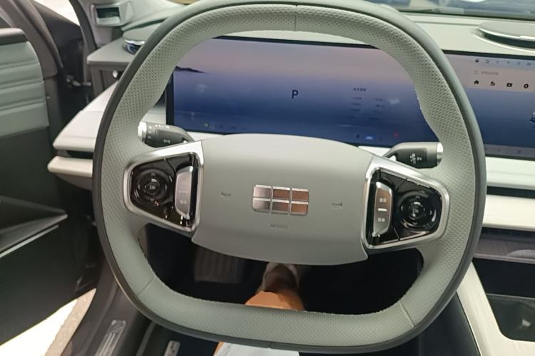 Used Geely Galaxy E8 2024 665 km Range Rear-Drive Starship Long-Range Version Steering Wheel