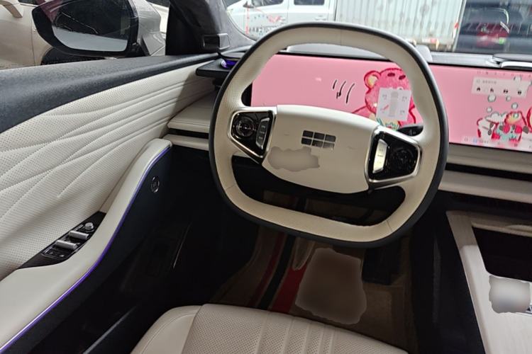 Used Geely Galaxy E8 2024 665 km Range Rear-Drive Starship Long-Range Version Steering Wheel