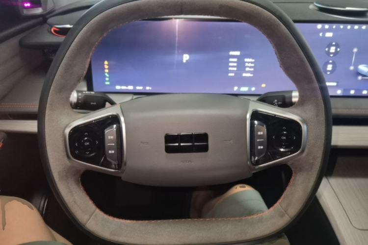 Used Geely Galaxy E8 2024 620 km All-Wheel-Drive Starship Performance Edition Steering Wheel