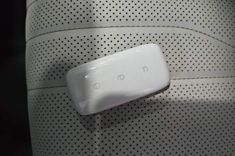 Used Geely Galaxy E8 2024 665 km Range Rear-Drive Starship Long-Range Version Vehicle Key
