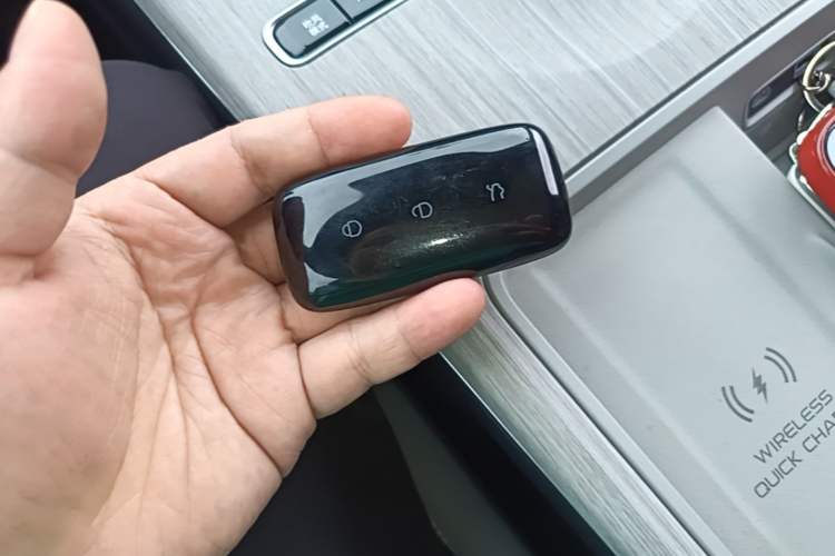 Used Geely Galaxy E8 2024 665 km Range Rear-Drive Starship Long-Range Version Vehicle Key