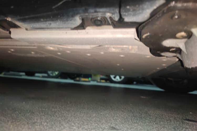 Used Geely Galaxy E8 2024 665 km Range Rear-Drive Starship Long-Range Version Chassis Rear Left