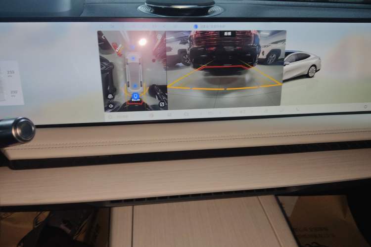Used Geely Galaxy E8 2024 665 km Range Rear-Drive Starship Long-Range Version Audio And AC Panel