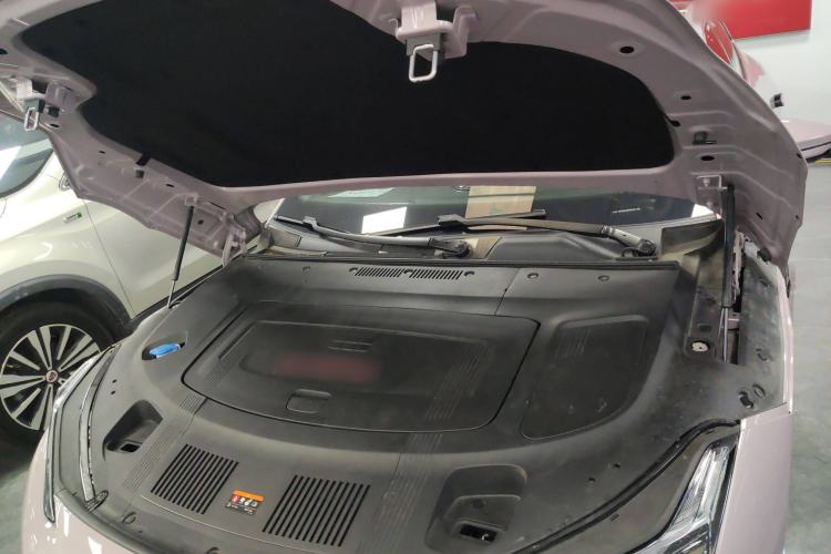 Used Geely Galaxy E8 2024 665 km Range Rear-Drive Starship Long-Range Version Engine Bay