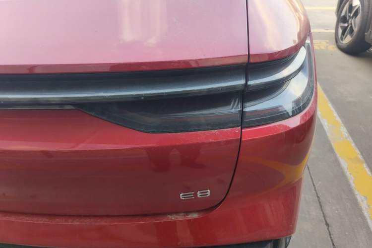 Used Geely Galaxy E8 2024 665 km Range Rear-Drive Starship Long-Range Version Exterior 3