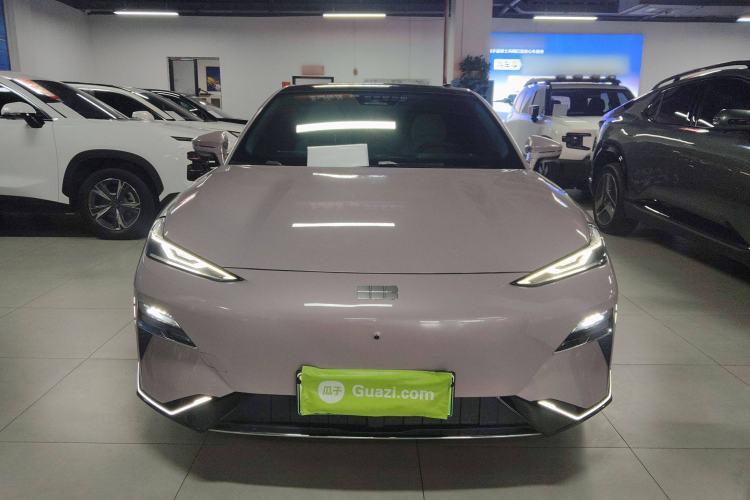 Used Geely Galaxy E8 2024 665 km Range Rear-Drive Starship Long-Range Version Front