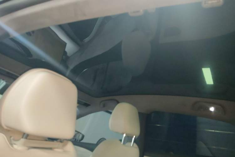 Used Geely Galaxy E8 2024 665 km Range Rear-Drive Starship Long-Range Version Headliner