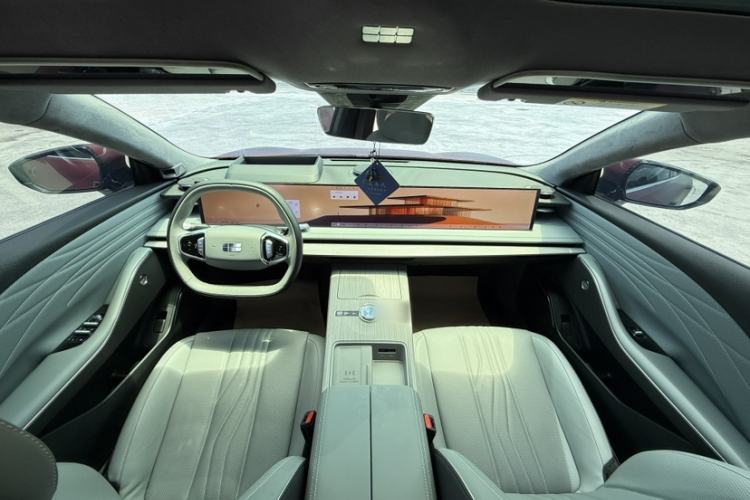 Used Geely Galaxy E8 2024 665 km Range Rear-Drive Starship Long-Range Version Interior 4