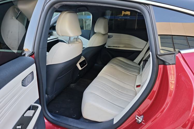 Used Geely Galaxy E8 2024 665 km Range Rear-Drive Starship Long-Range Version Interior 4
