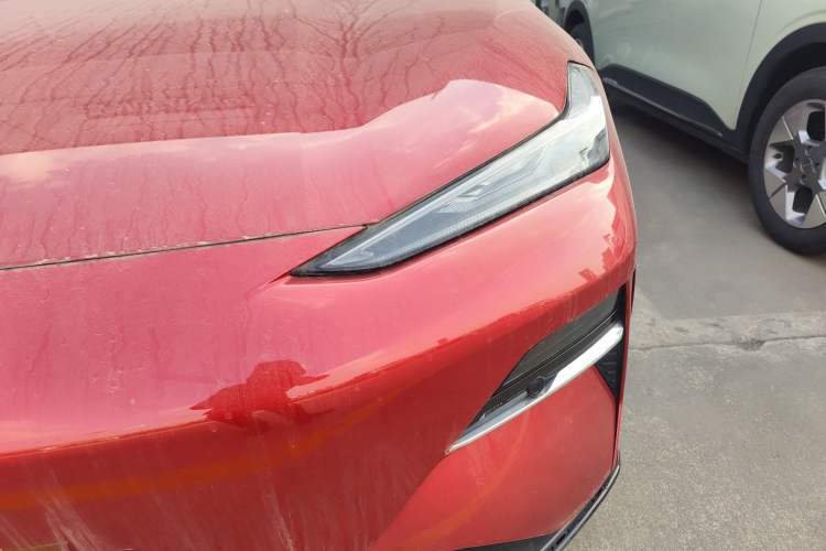 Used Geely Galaxy E8 2024 665 km Range Rear-Drive Starship Long-Range Version Left Front Headlight