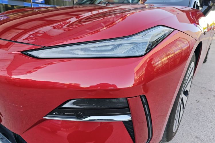 Used Geely Galaxy E8 2024 665 km Range Rear-Drive Starship Long-Range Version Left Front Headlight