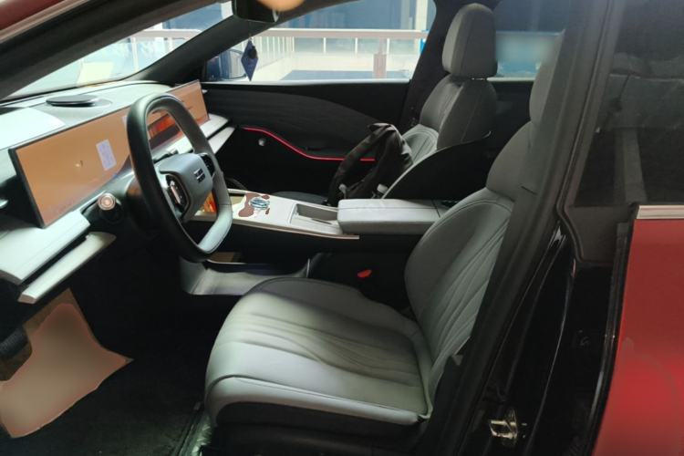 Used Geely Galaxy E8 2024 665 km Range Rear-Drive Starship Long-Range Version Left Front Seat