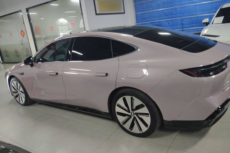 Used Geely Galaxy E8 2024 665 km Range Rear-Drive Starship Long-Range Version Left Side