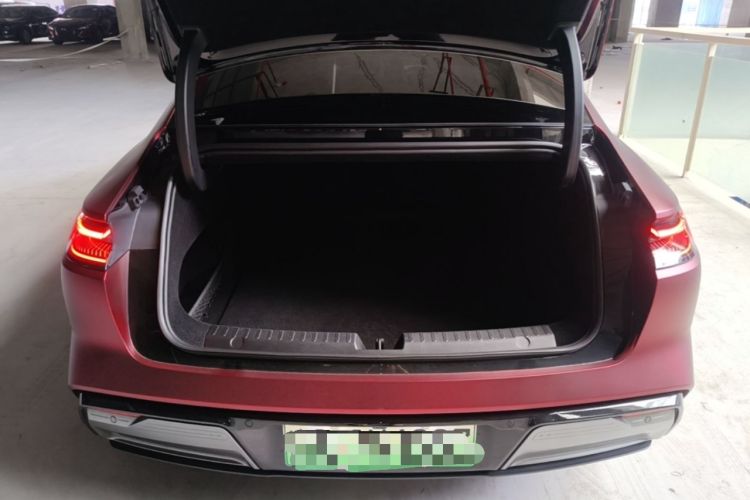 Used Geely Galaxy E8 2024 665 km Range Rear-Drive Starship Long-Range Version Trunk