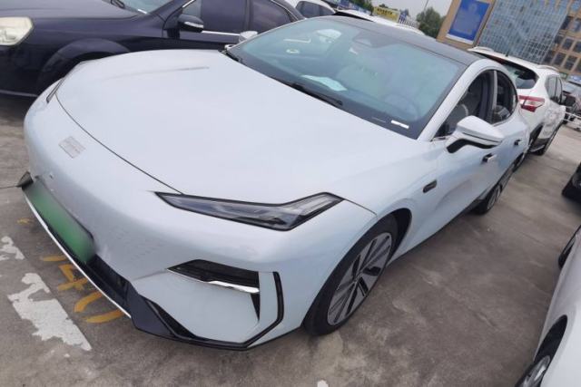 Used Geely Galaxy E8 2024 665 km Range Rear-Drive Starship Long-Range Version