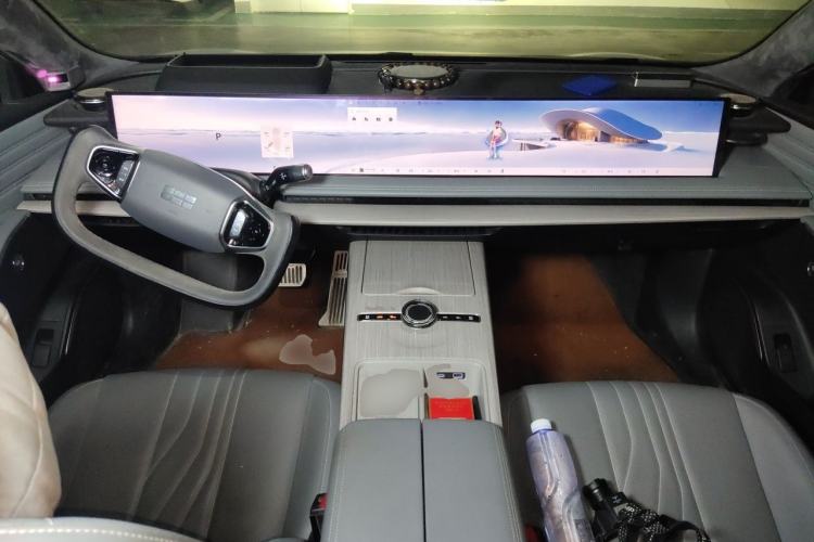 Used Geely Galaxy E8 2024 665 km Range Rear-Drive Starship Long-Range Version Center Console