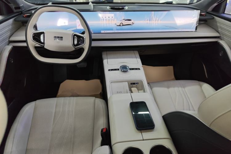 Used Geely Galaxy E8 2024 665 km Range Rear-Drive Starship Long-Range Version Center Console