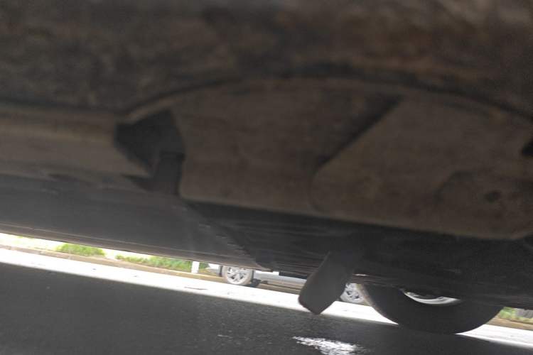 Used Geely Galaxy E8 2024 550 km Range Rear-Wheel-Drive PRO Chassis Front Right