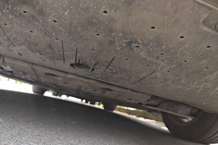 Used Geely Galaxy E8 2024 550 km Range Rear-Wheel-Drive PRO Chassis Rear