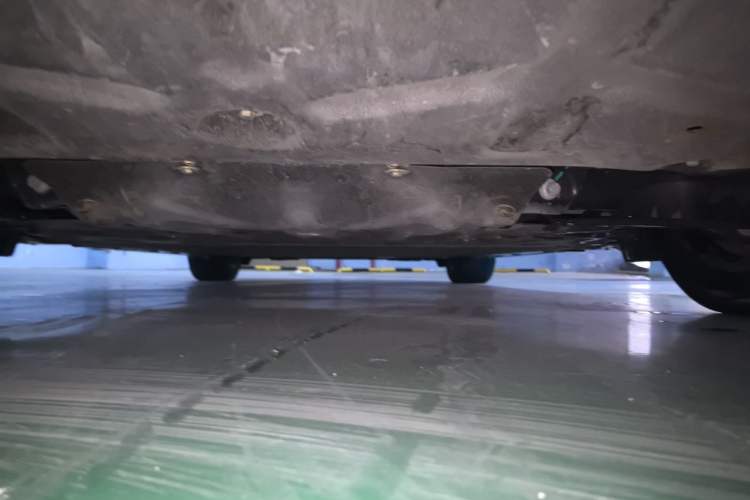 Used Geely Galaxy E8 2024 550 km Range Rear-Drive Dragon Edition Chassis Rear