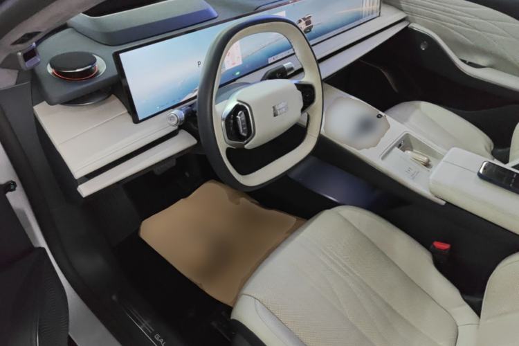 Used Geely Galaxy E8 2024 665 km Range Rear-Drive Starship Long-Range Version Driver Seat