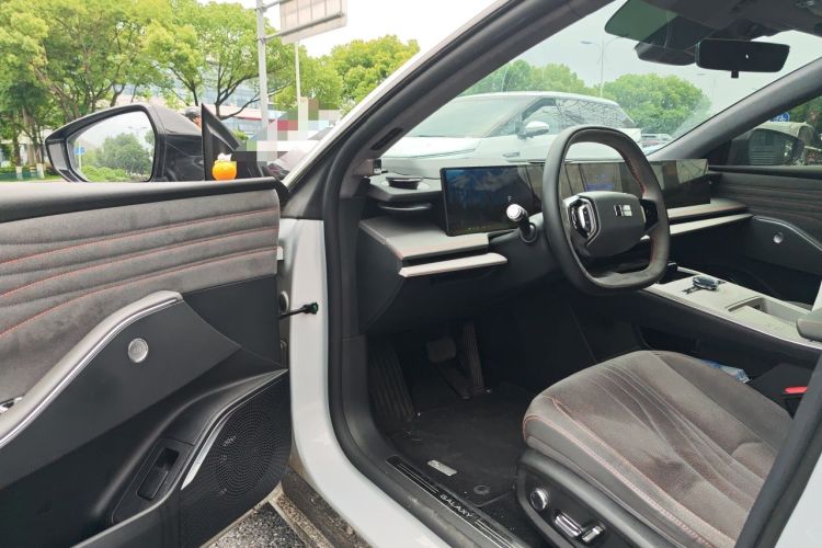 Used Geely Galaxy E8 2024 620 km All-Wheel-Drive Dragon Edition Driver Seat