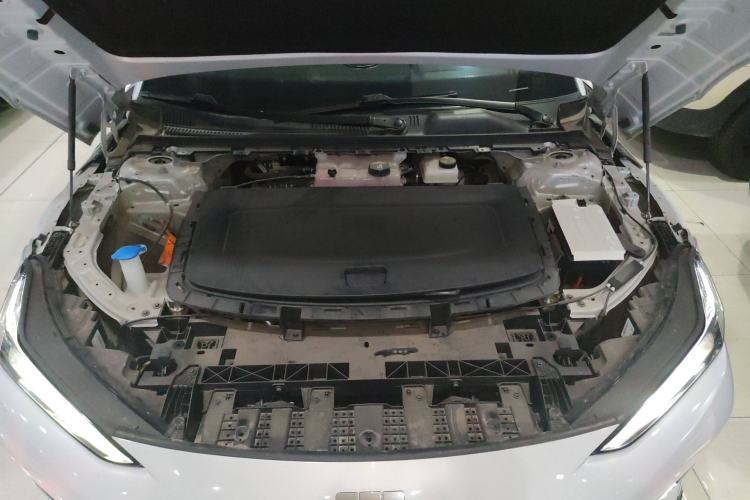 Used Geely Galaxy E8 2024 665 km Range Rear-Drive Starship Long-Range Version Engine Bay