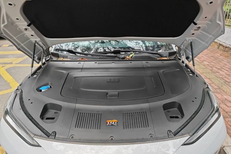 Used Geely Galaxy E8 2024 665 km Range Rear-Drive Starship Long-Range Version Engine Bay
