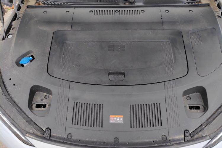 Used Geely Galaxy E8 2024 665 km Range Rear-Drive Starship Long-Range Version Engine Bay
