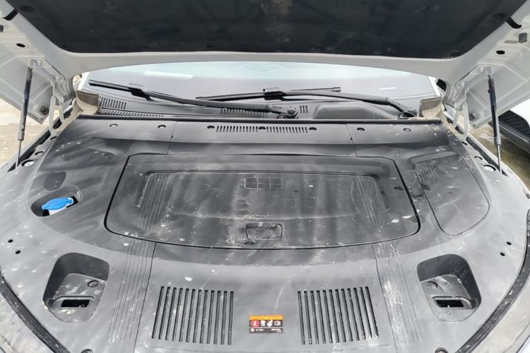 Used Geely Galaxy E8 2024 550 km Range Rear-Drive Dragon Edition Engine Bay