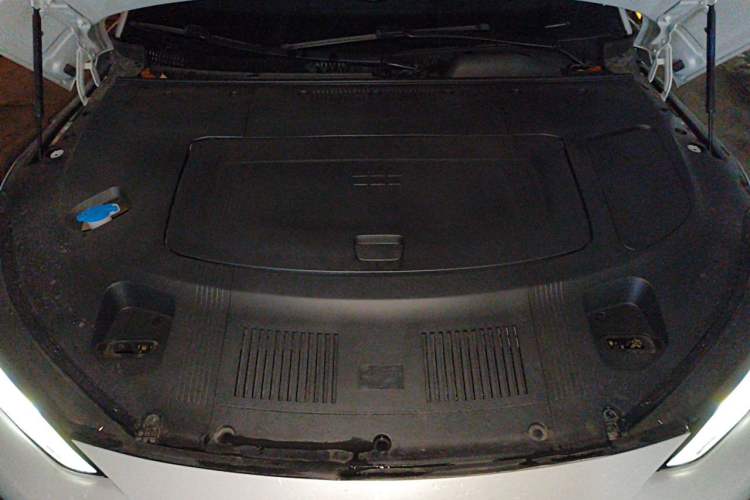 Used Geely Galaxy E8 2024 550 km Range Rear-Drive MAX Engine Bay