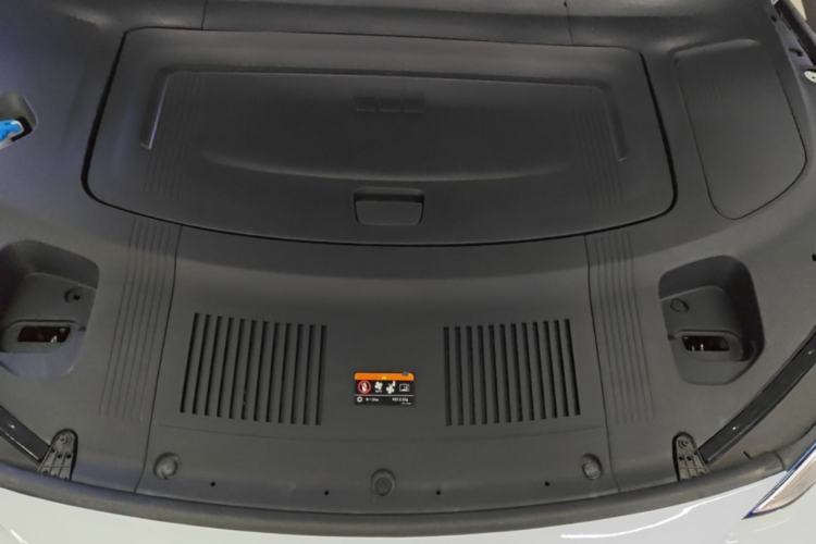 Used Geely Galaxy E8 2024 665 km Range Rear-Drive Starship Long-Range Version Engine Bay