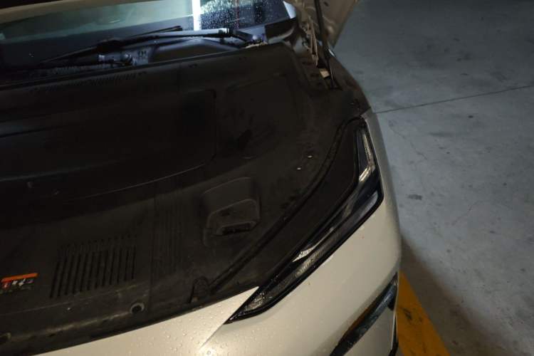 Used Geely Galaxy E8 2024 665 km Range Rear-Drive Starship Long-Range Version Engine Bay Left