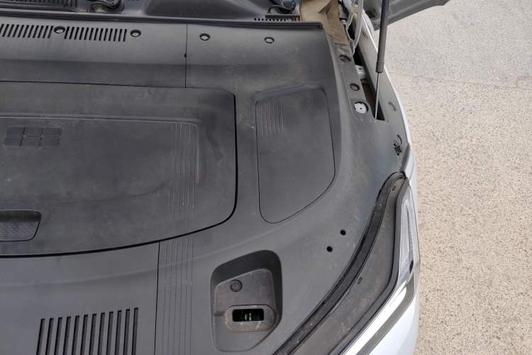 Used Geely Galaxy E8 2024 665 km Range Rear-Drive Starship Long-Range Version Engine Bay Left