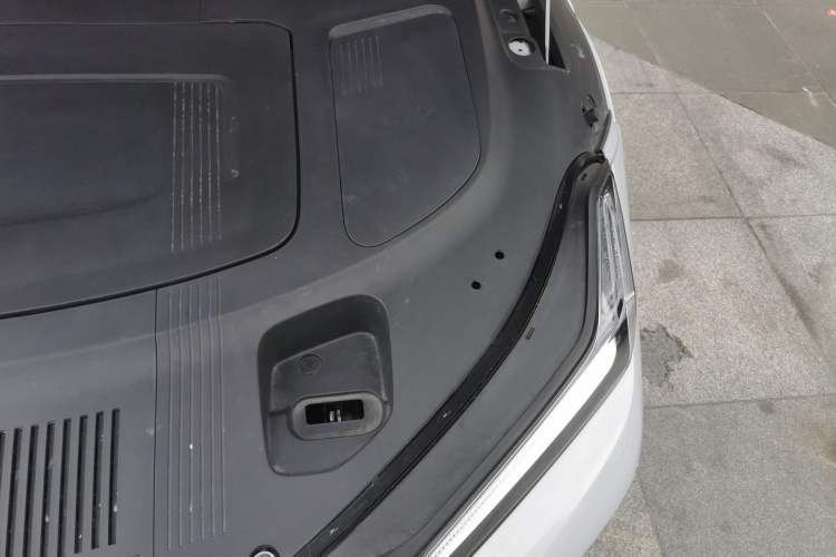 Used Geely Galaxy E8 2024 665 km Range Rear-Drive Starship Long-Range Version Engine Bay Left